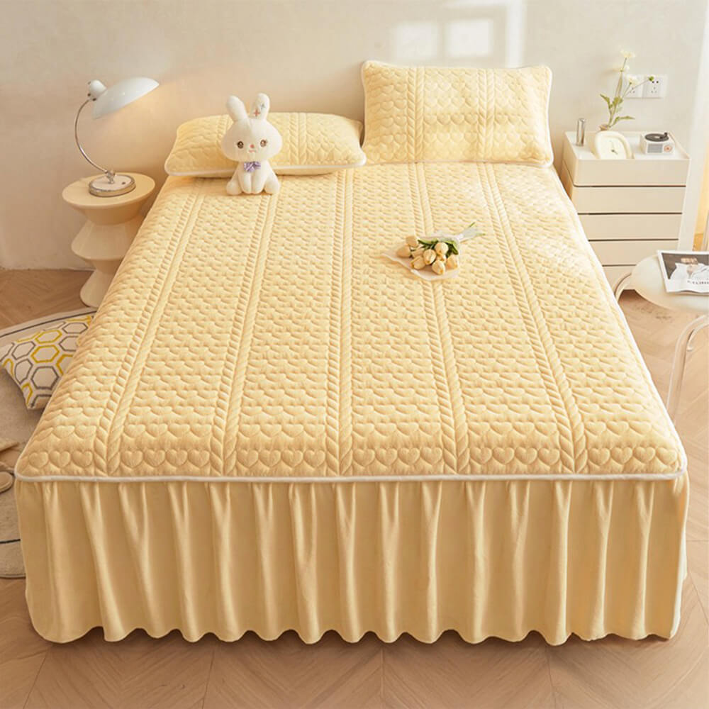 Set de falda de la cama acolchada de terciopelo cremoso de la leche