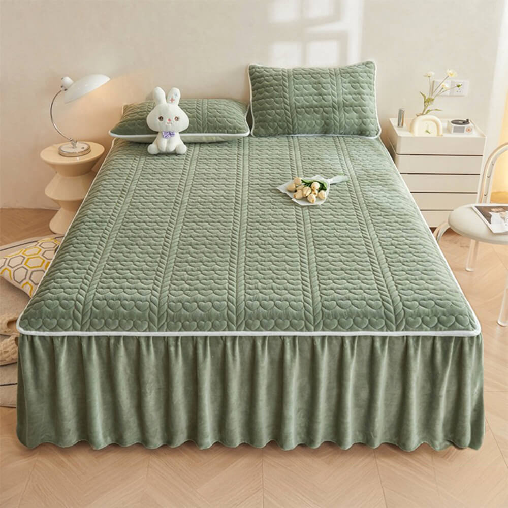 Set de falda de la cama acolchada de terciopelo cremoso de la leche