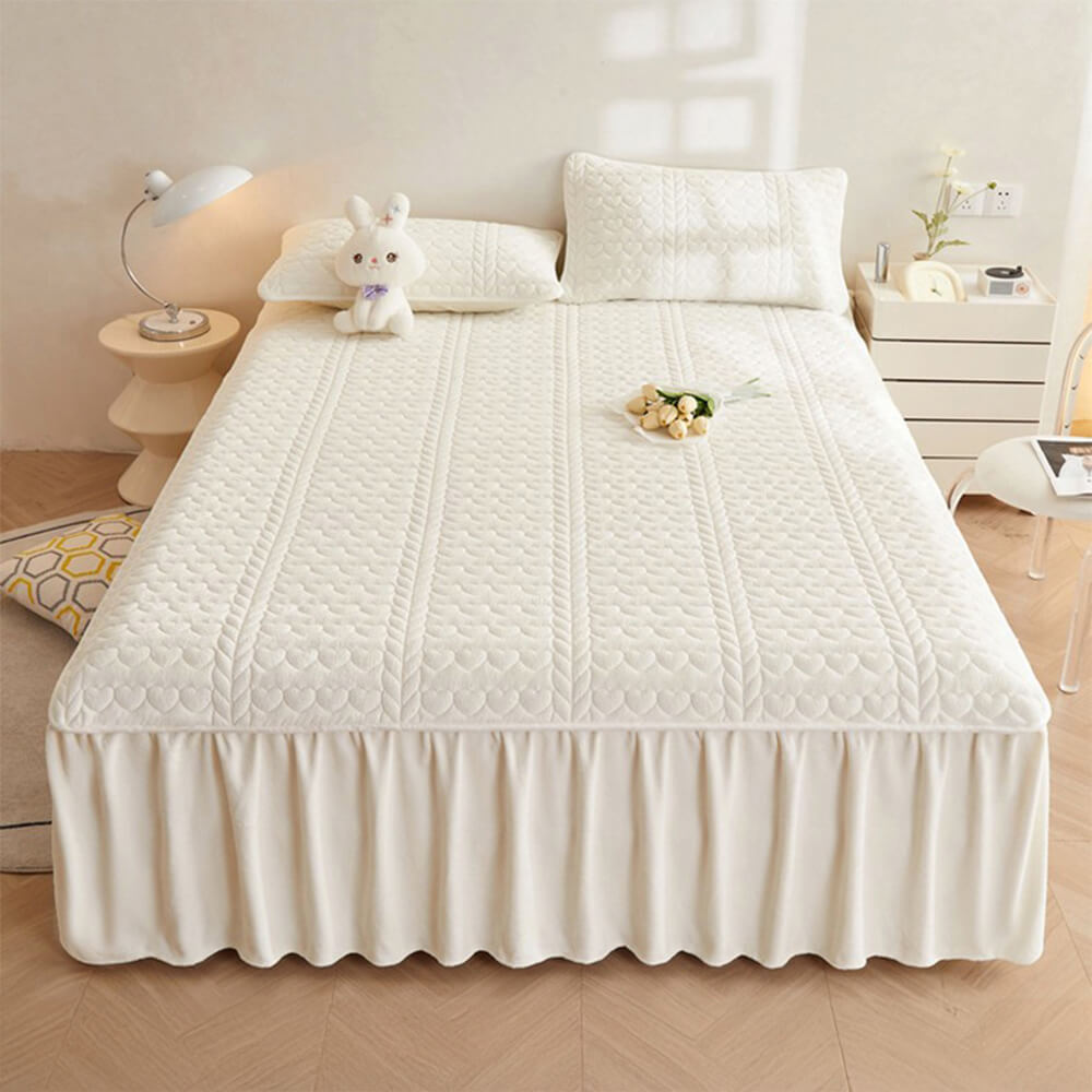 Set de falda de la cama acolchada de terciopelo cremoso de la leche