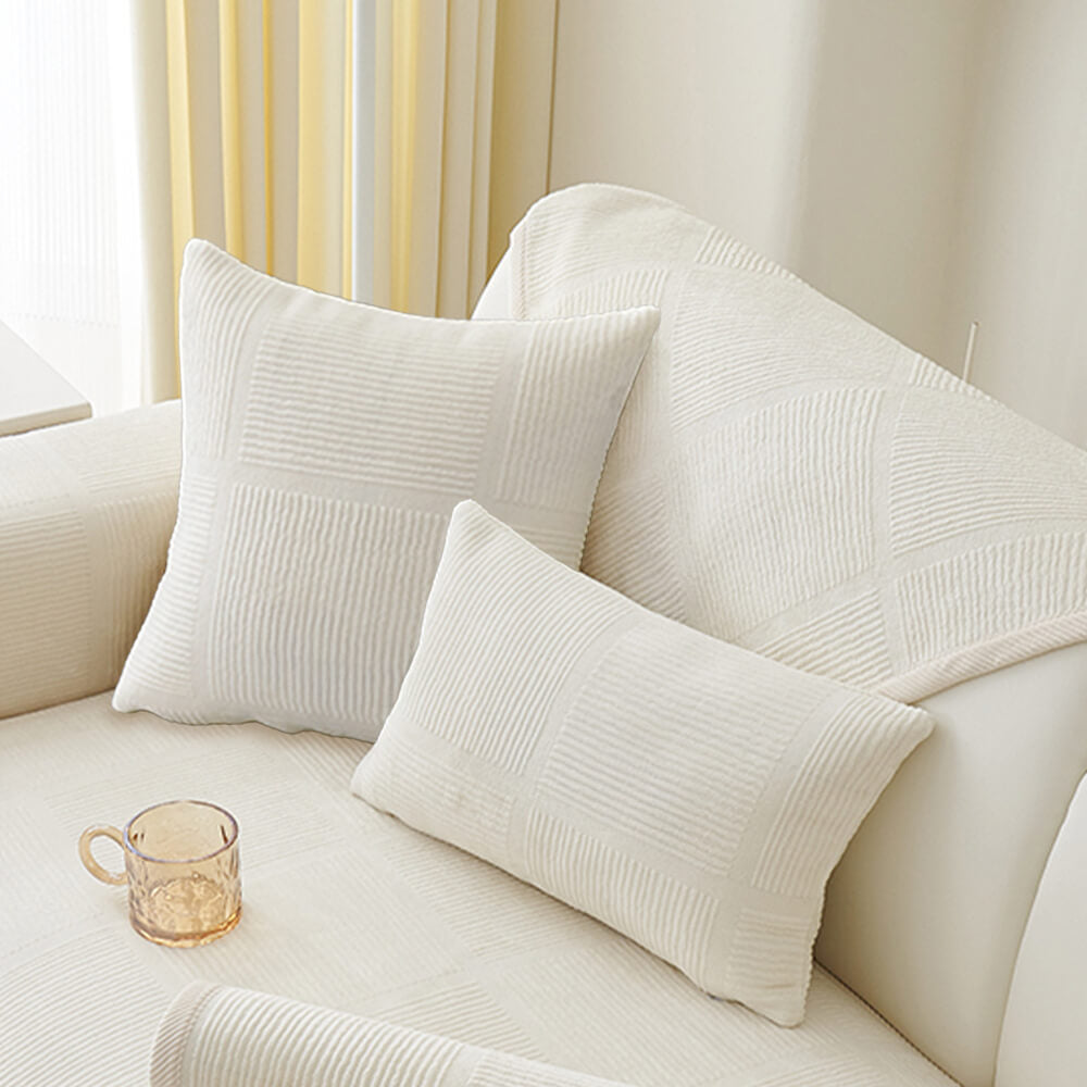 Klassischer, gestreifter, quadratischer Plüsch-Couchbezug