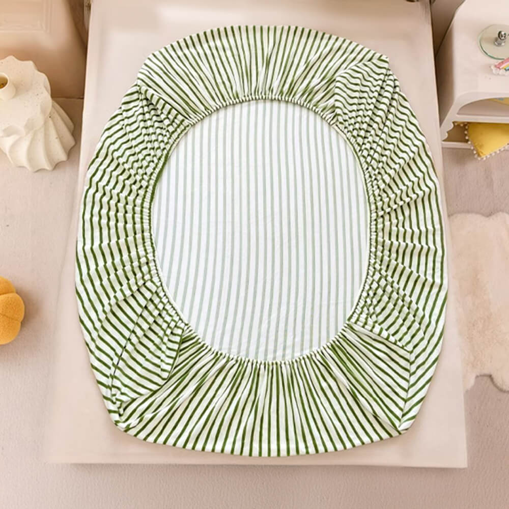 Elegante set di latte a strisce a strisce foglio montato