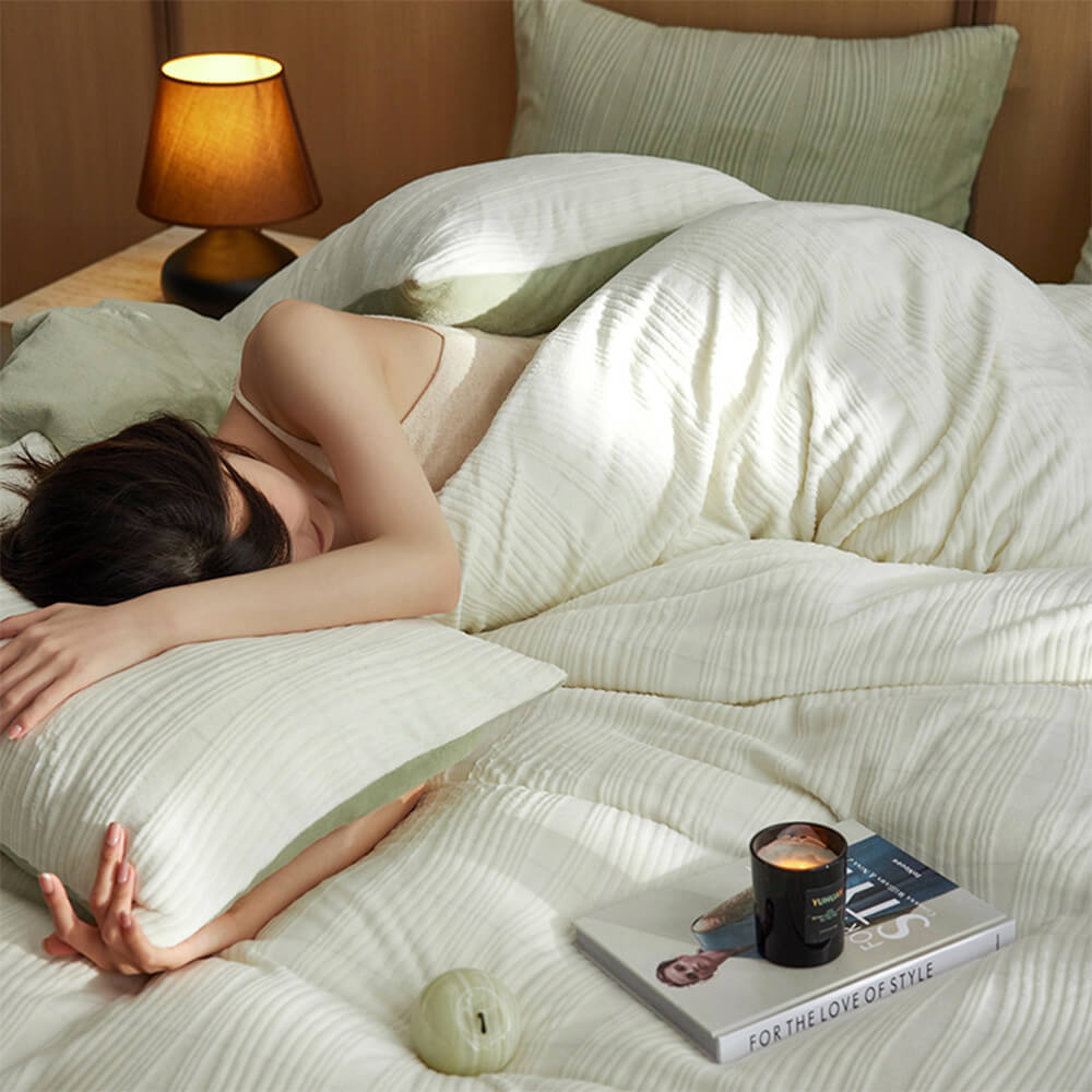 Linea ondulata minimalista Foglio letto di velluto di latte caldo
