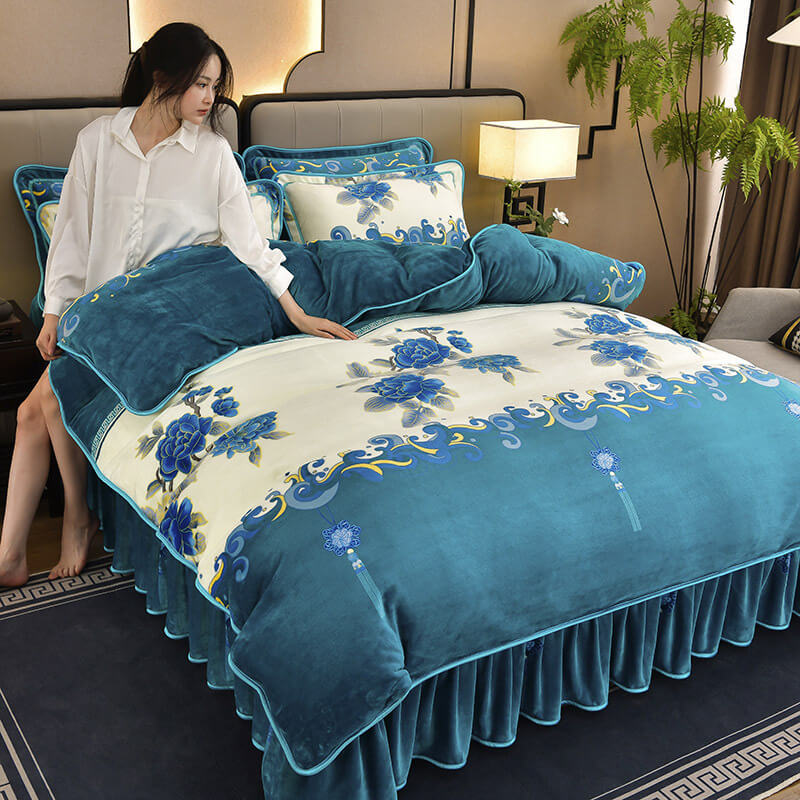 Velvet di latte floreale casalingo foglio letto comodo con gonna da letto