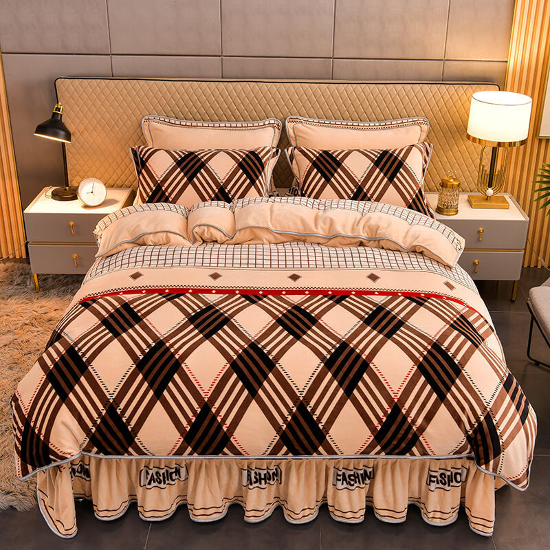 Velvet di latte floreale casalingo foglio letto comodo con gonna da letto