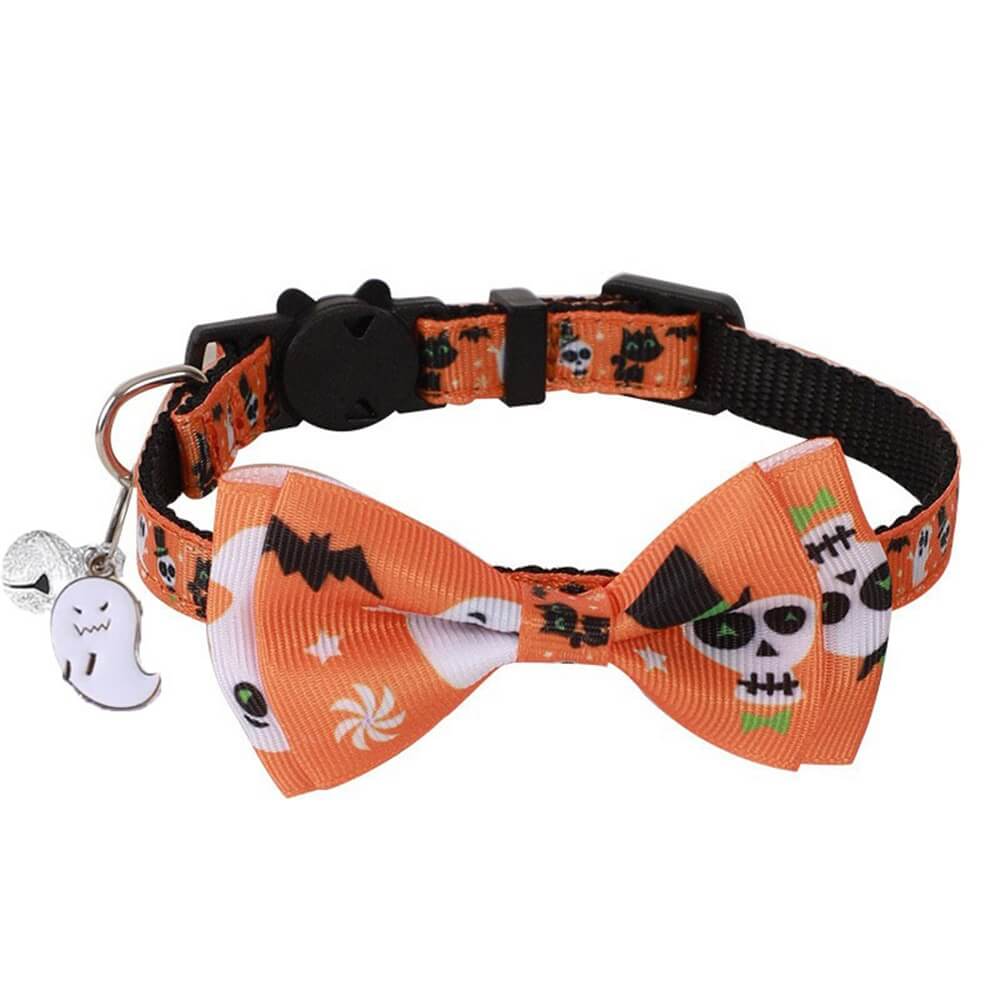 Cuello de mascotas de Halloween con arco de cinta y campana
