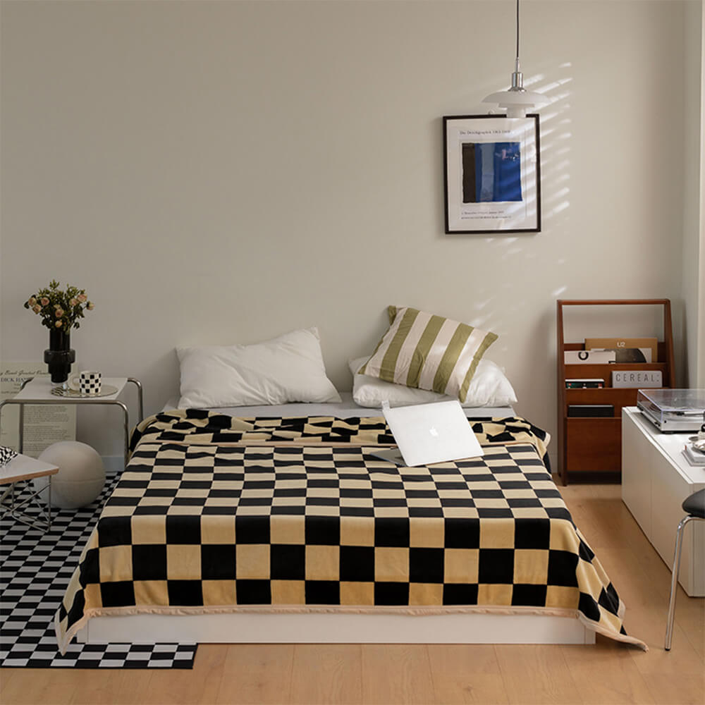 Contrasting Checkerboard Multi-Purpose Flannel Blanket