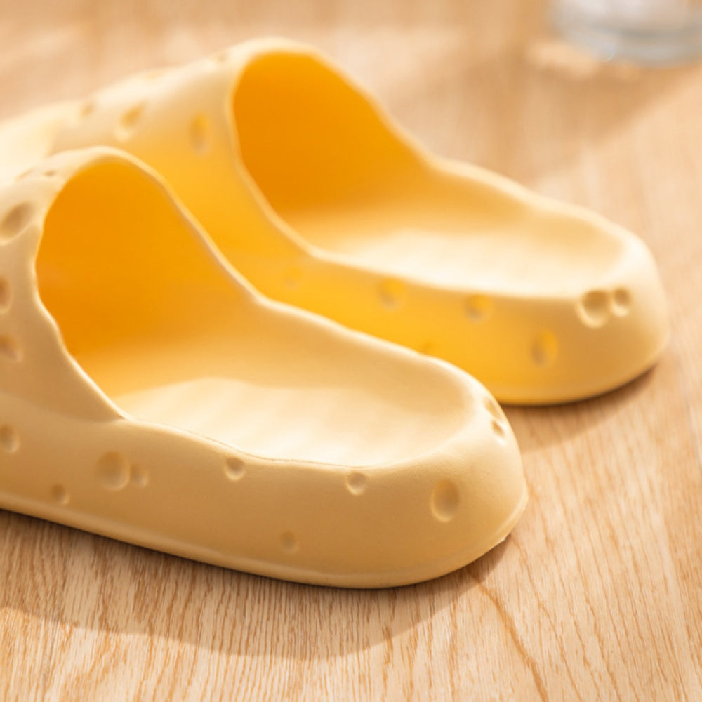 Sandales antidérapantes douces en forme de nuage de fromage, pantoufles de maison, jouets à mâcher pour chien