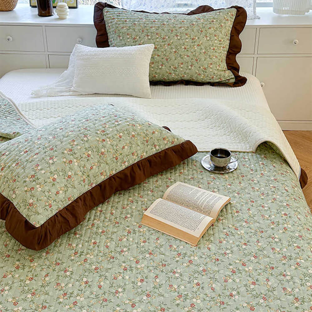 All-Season Fresh Floral Pattern Quilted Cotton Bedspread Set