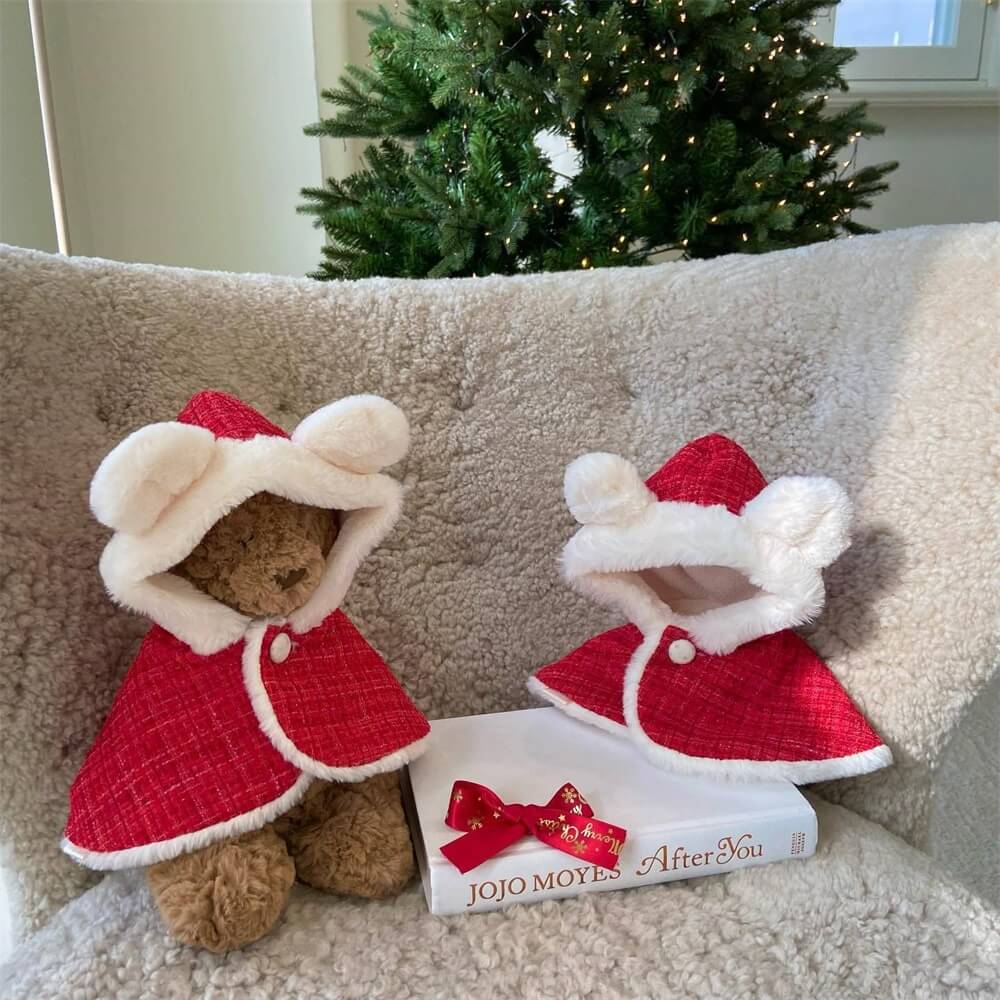 Christmas Bear Hooded Dog Cape – Festive and Adorable for the Holidays