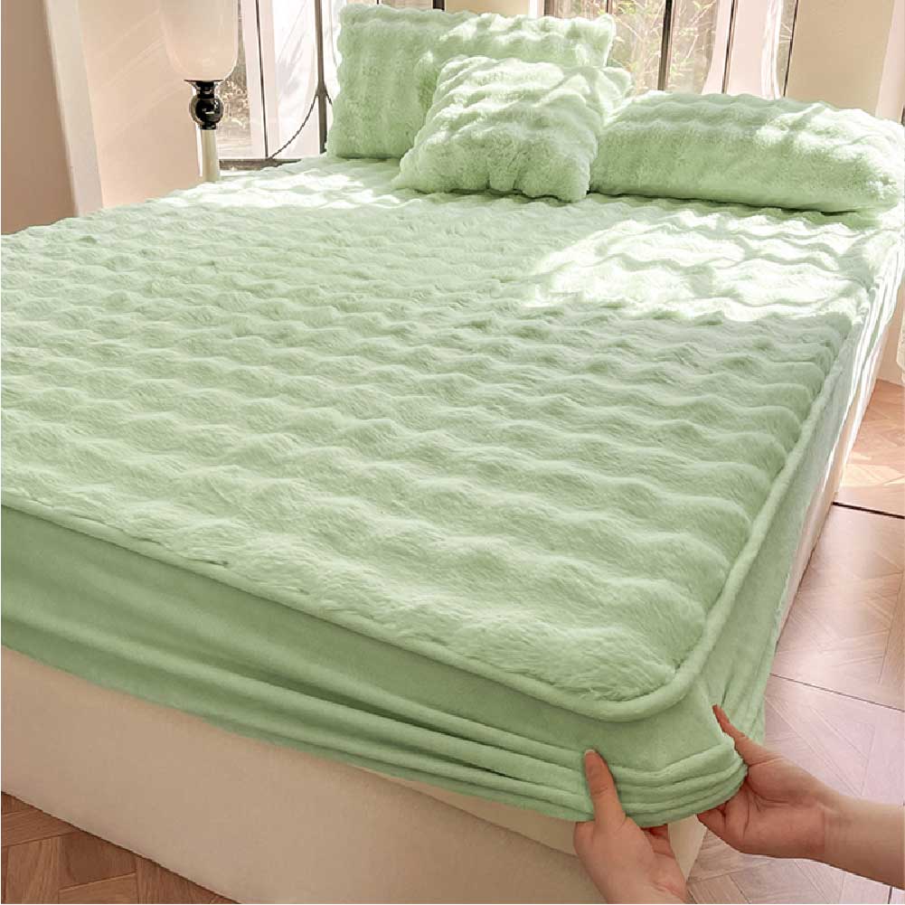 Plush Bubble Skin-Friendly Warm Fitted Sheet Mattress Cover