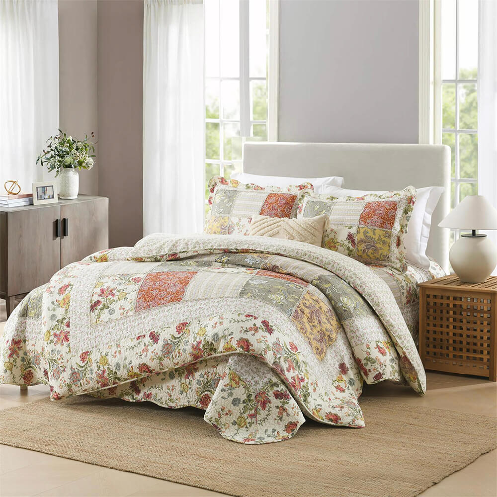 Chic Patchwork Floral Soft Bedspread Cotton Reversible Quilt Bedding Set