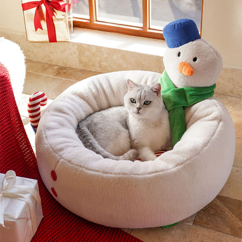 Christmas Snowman Shaped Cozy Cat Bed