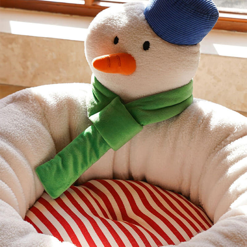 Christmas Snowman Shaped Cozy Cat Bed