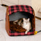 Cama de gato ortopédica de casa a cuadros clásica - cabaña de retiro
