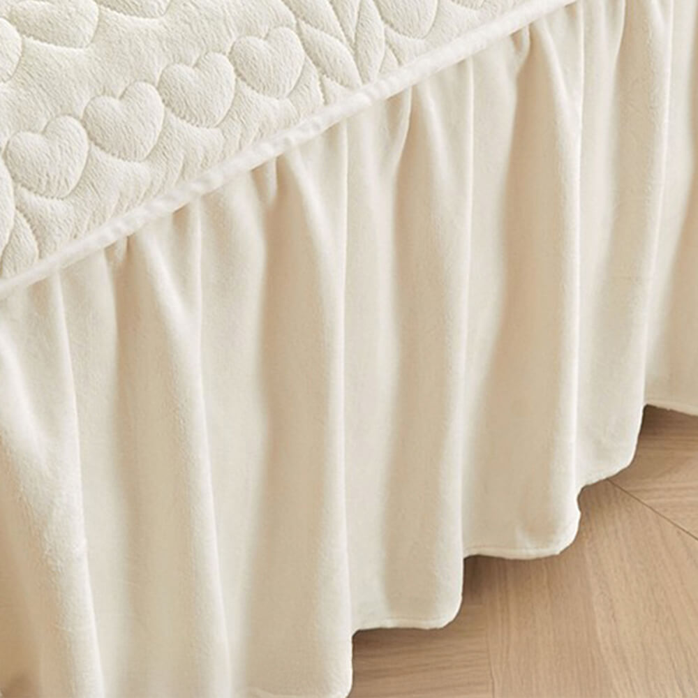 Creamy Milk Velvet Quilted Bed Sheet Set