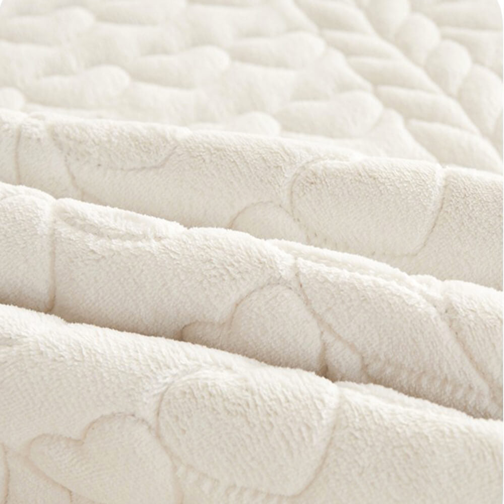 Creamy Milk Velvet Quilted Bed Sheet Set