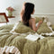 Juego de cama de alquiler de leche tallada de lujo
