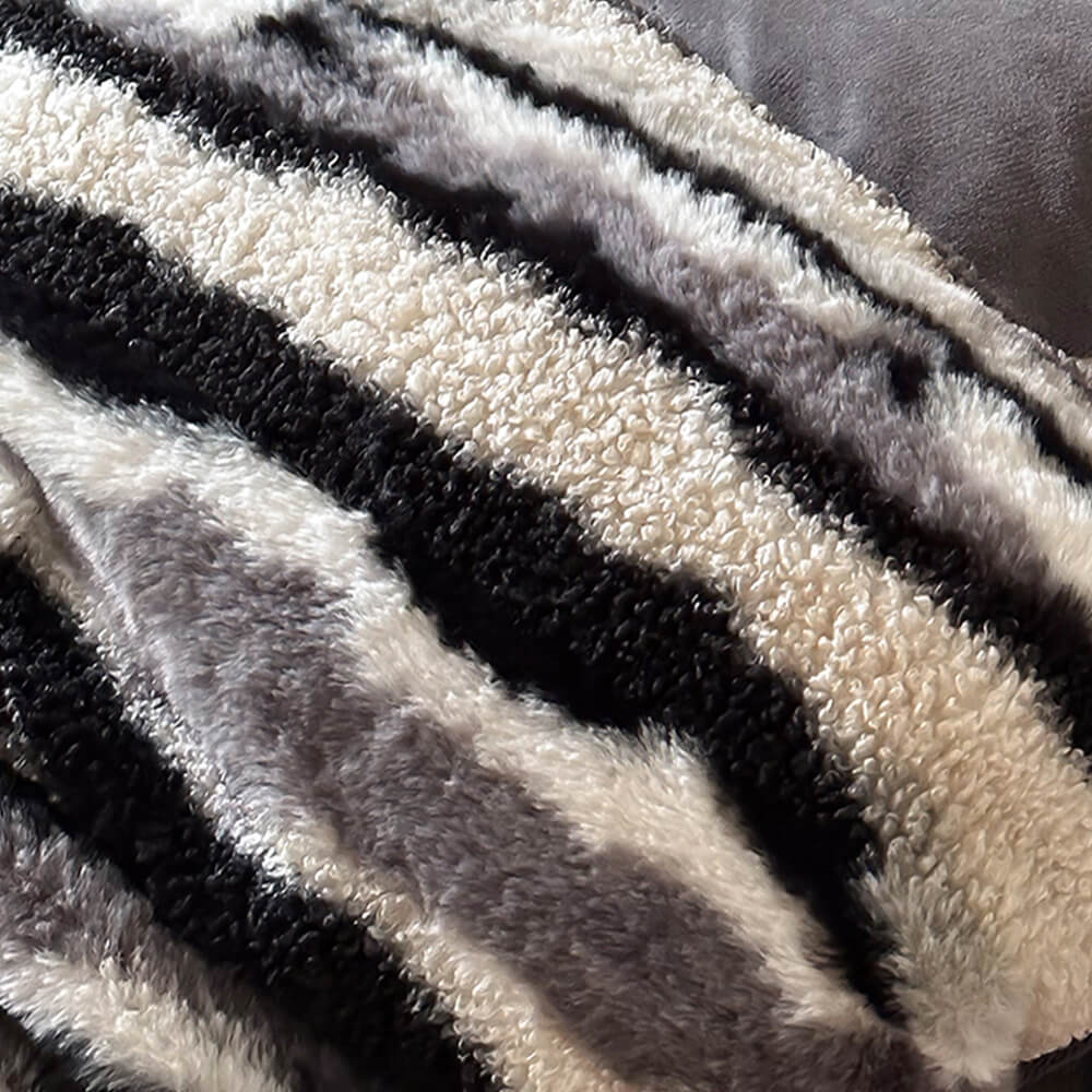 Dual-Sided Luxury Zebra Print Plush Bed Sheet Set