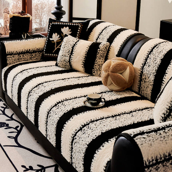 Coperchio di divano non slip a strisce peli di peluche.