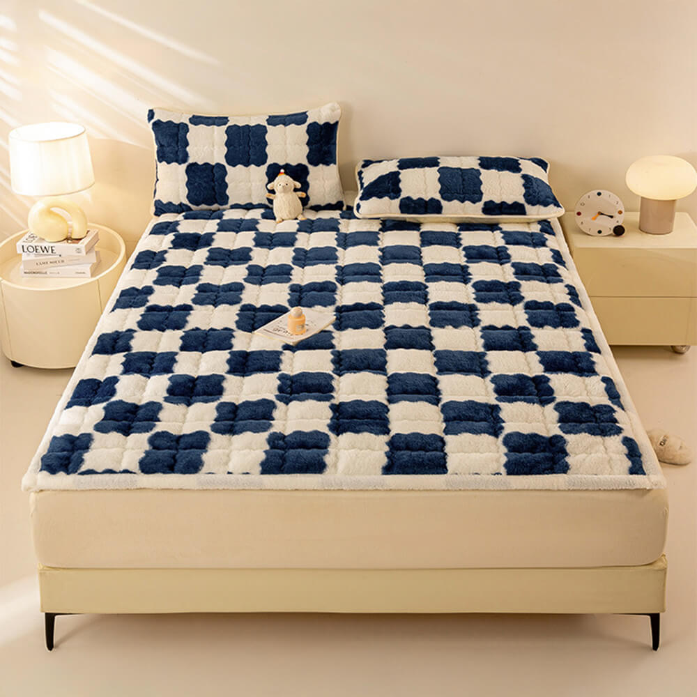 Warm Checkerboard Plush Mattress Topper and Pillowcase