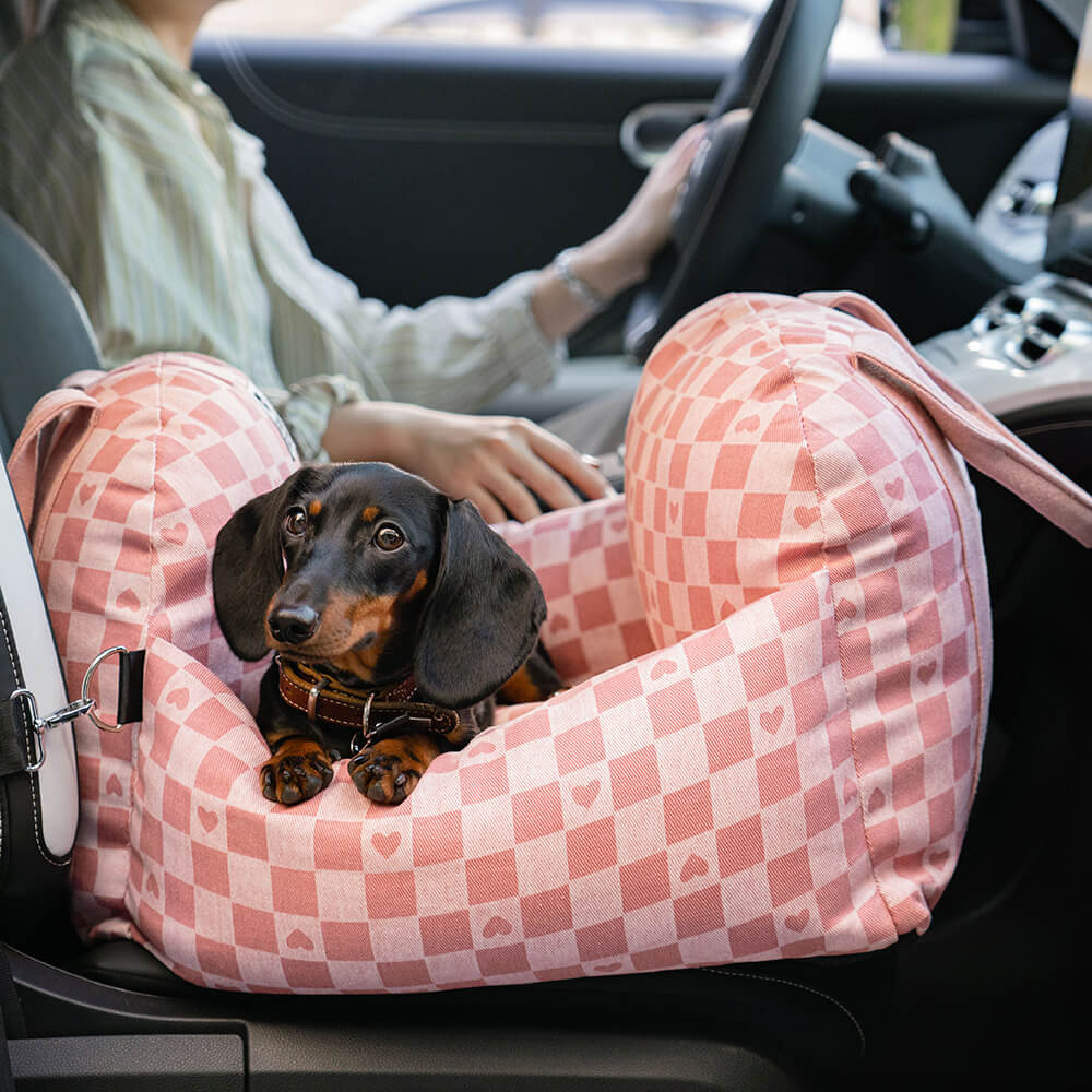 Lit de siège d'auto pour chien en damier coeur vintage