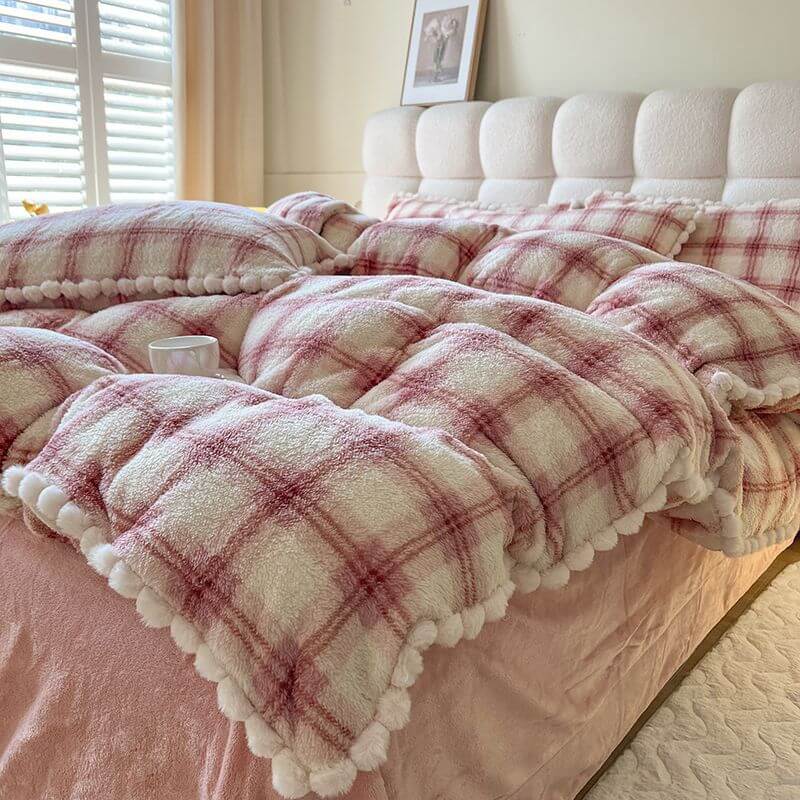 Trendy Fluffy Plaid Soft Plush Bed Sheet Set