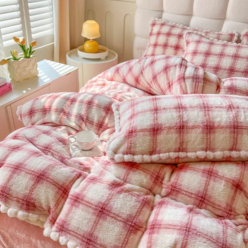 Trendy Fluffy Plaid Soft Plush Bed Sheet Set